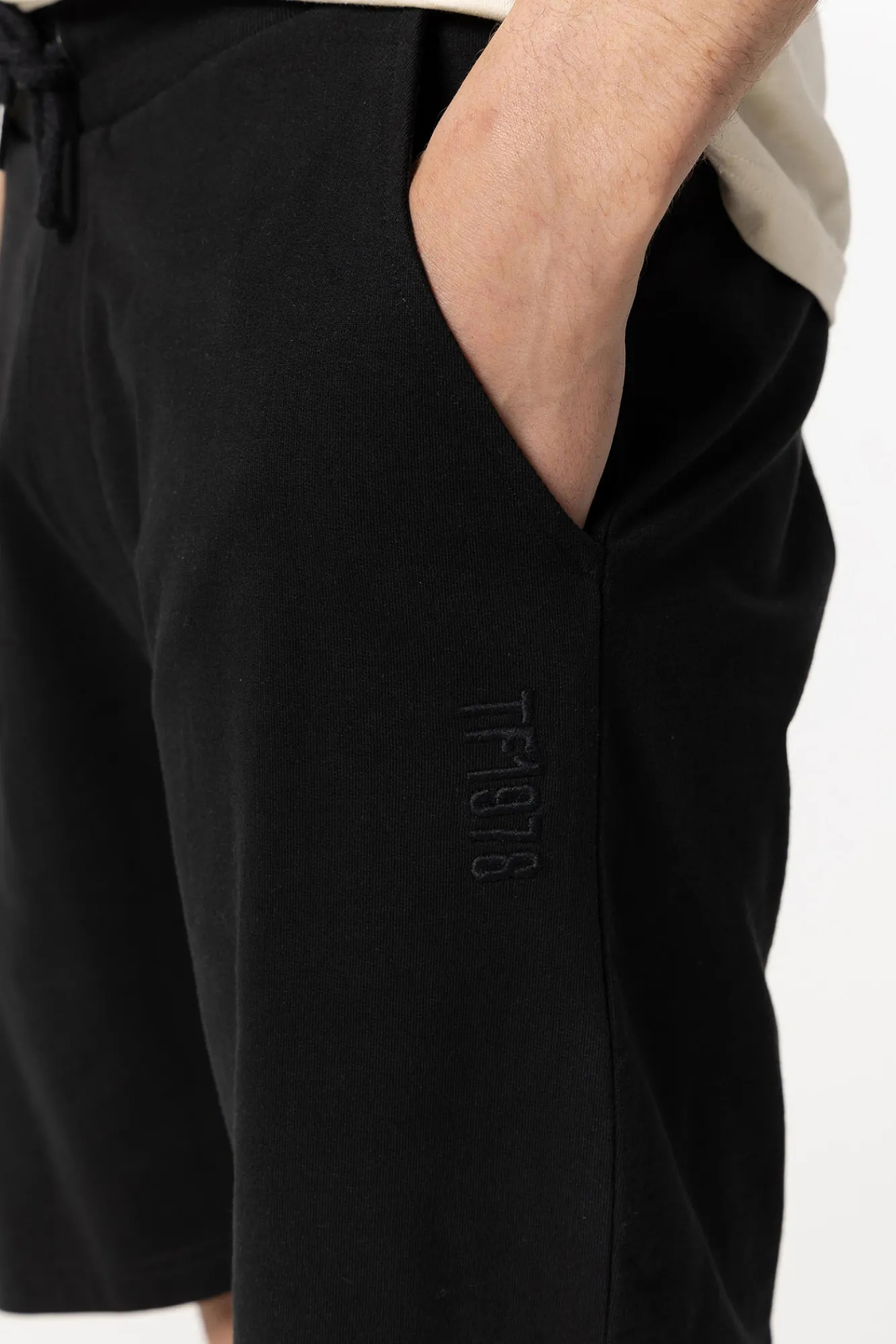 Tiffosi Bermuda Keith Negro New