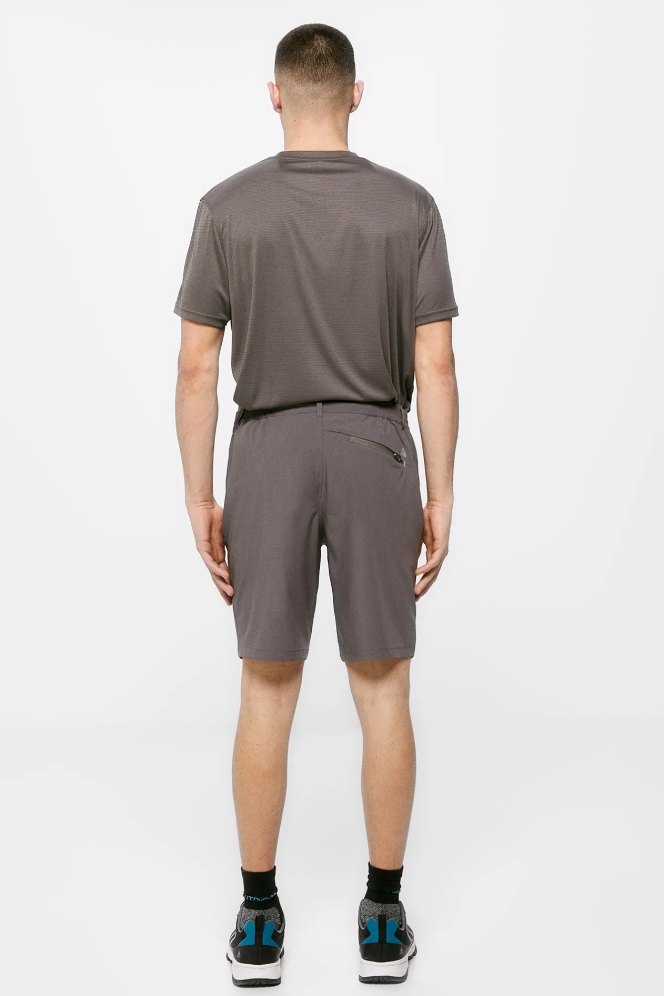 * Bermuda Tecnica Oudoor Gris Oscuro New