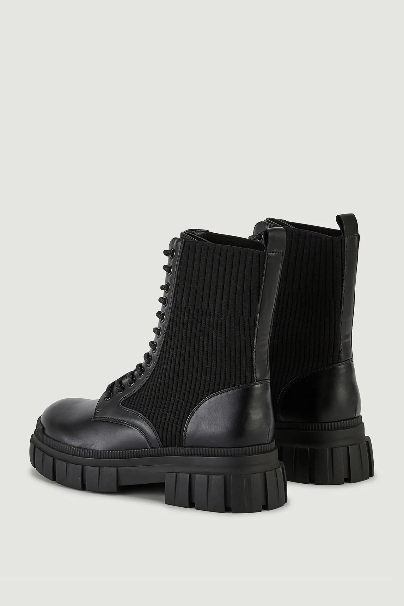 Pimkie Botines Polipiel Con Cordones Y Suela Dentada Negro Clearance