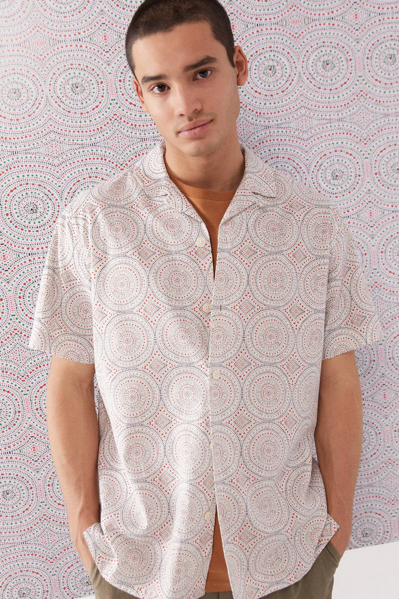 * Camisa Estampada Marfil Outlet