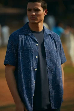 * Camisa Estampada Azul Medio Online