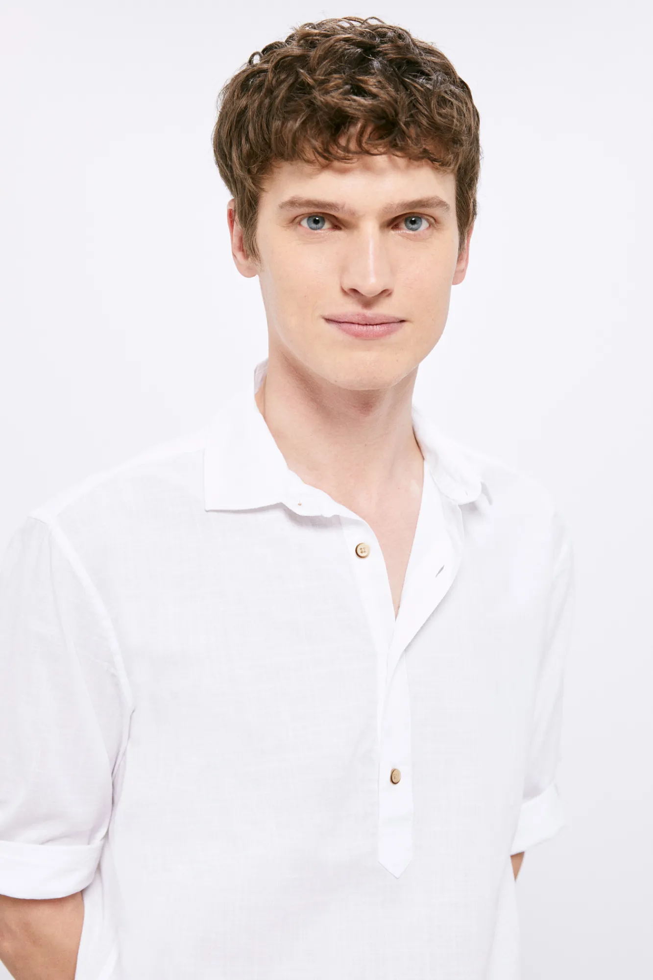 * Camisa Ligera Color Blanco Hot
