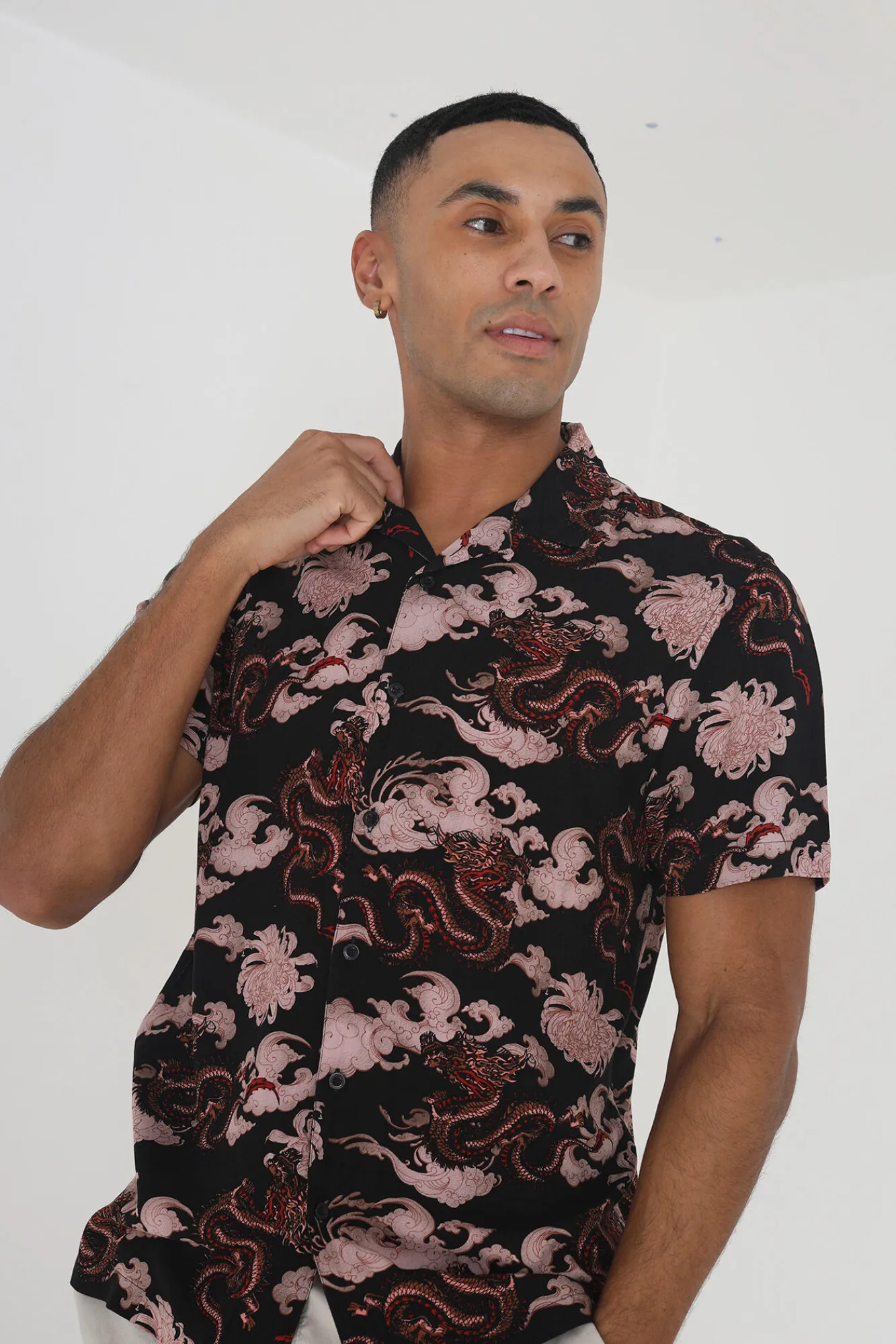 Brave Soul Camisa Manga Corta Y Estampada. Multicolor
