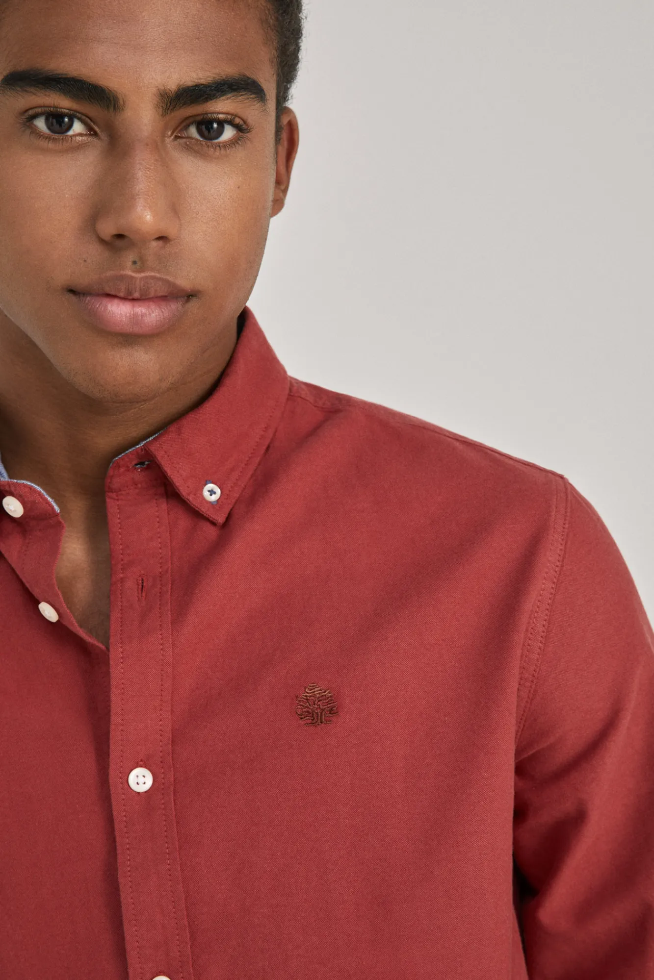 * Camisa Oxford Color Rojo Outlet