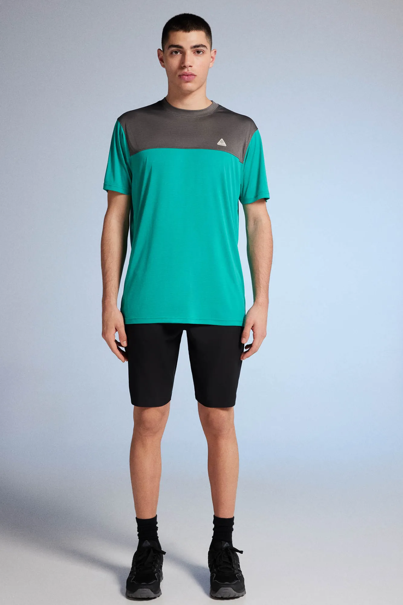 * Camiseta Cortes Oudoor Verde Online