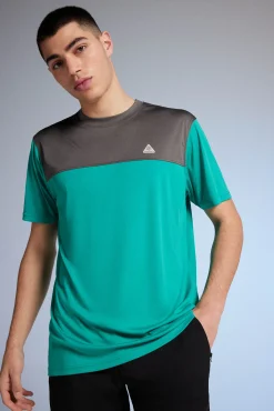 * Camiseta Cortes Oudoor Verde Online