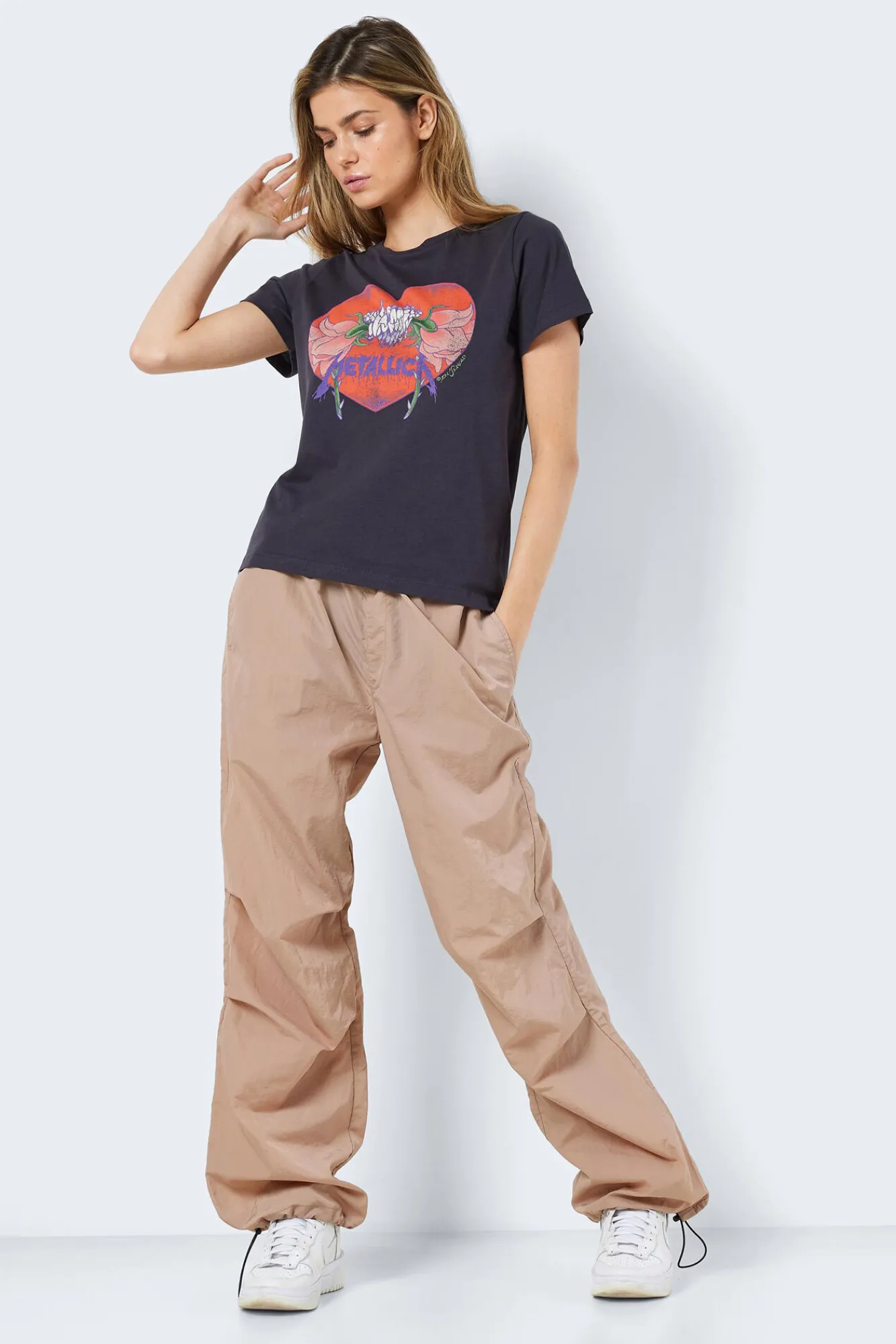 Noisy May Camiseta Manga Corta Print Frontal Gris Medio Clearance
