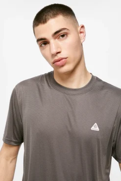 * Camiseta Outdoor Gris Oscuro Online