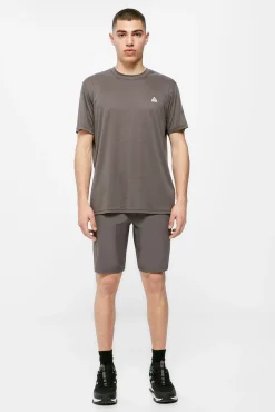 * Camiseta Outdoor Gris Oscuro Online