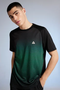 * Camiseta Outdoor Negro Hot