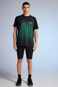 * Camiseta Outdoor Negro Hot