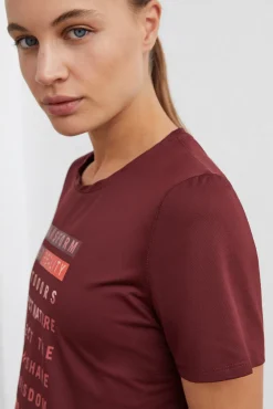 Dash and Stars Camiseta Tecnica Transpirable Granate Estampado Online