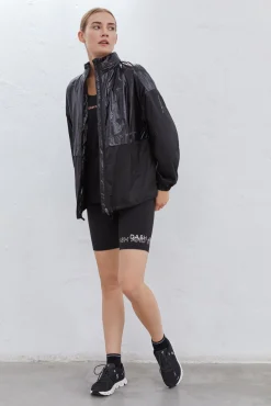 Dash and Stars Chaqueta Water Resistant Negra Negro Clearance