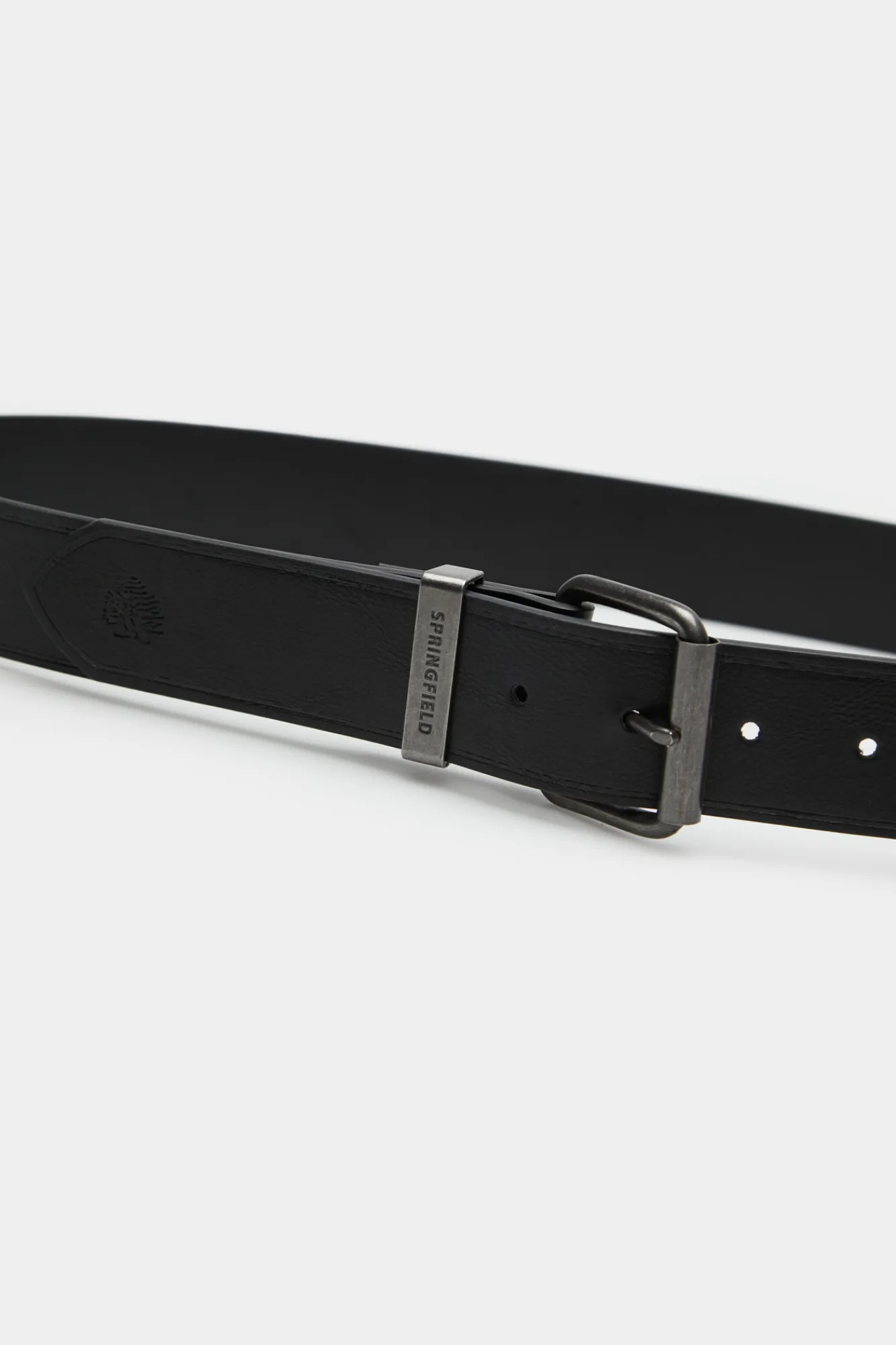 * Cinturon Efecto Piel Basico Negro Clearance