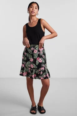 Pieces Falda Corta Con Volante. Estampado Verde Hot