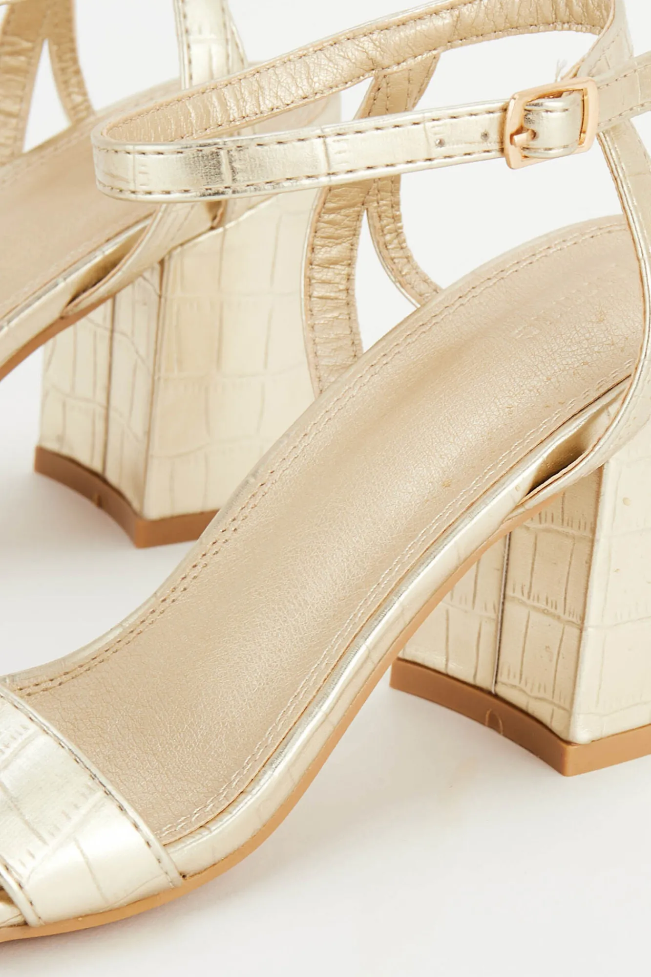 Pimkie Faux Crocodile Strappy Sandals Dorado