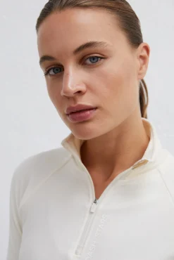 Dash and Stars Forro Polar Beige Sale