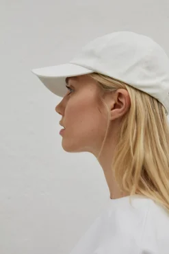Dash and Stars Gorra Blanca Logo Bordado Beige Sale