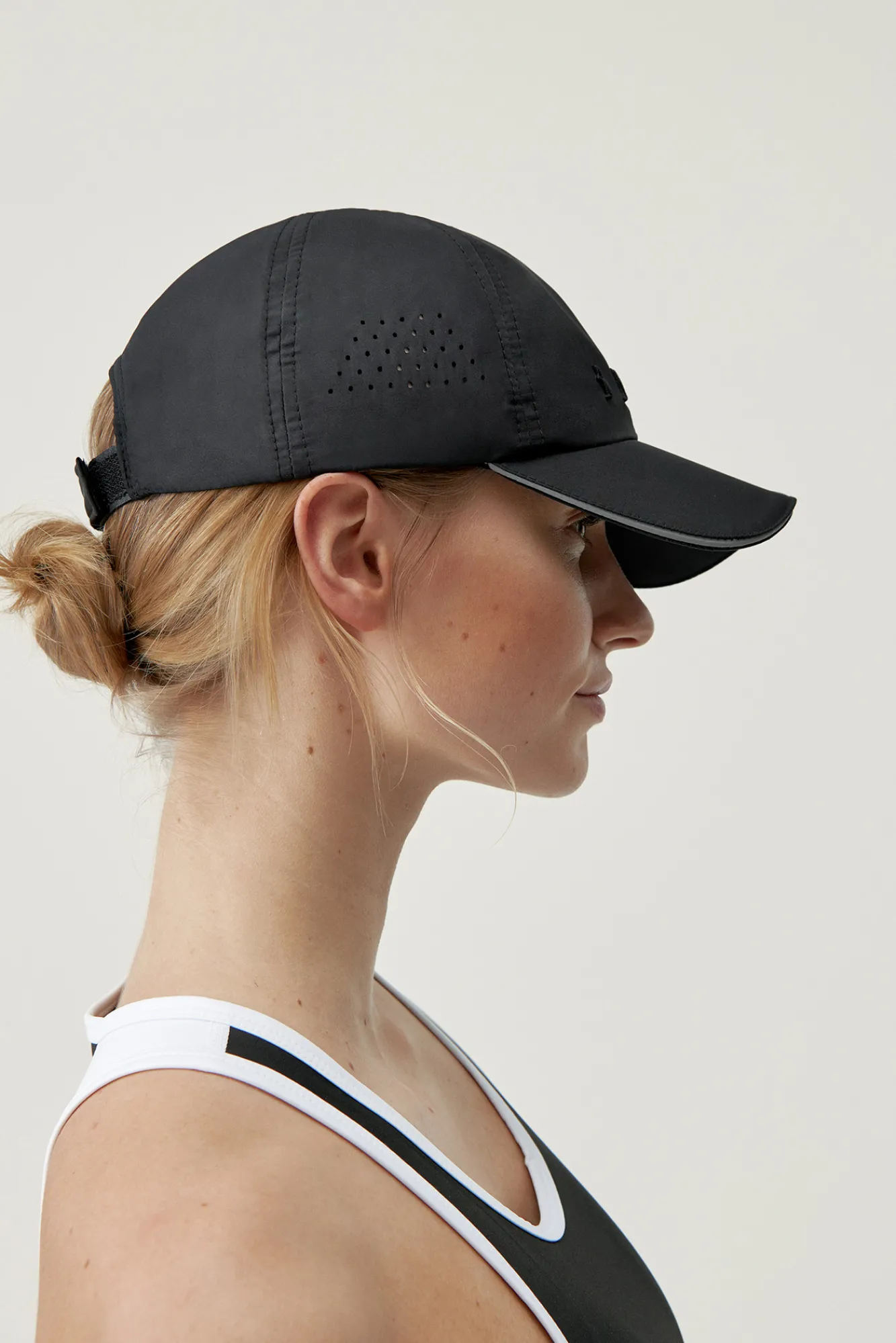 Born Living Yoga Gorra Deckel Black Negro Outlet