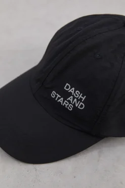 Dash and Stars Gorra Negra Tecnica Logo Reflectante Negro