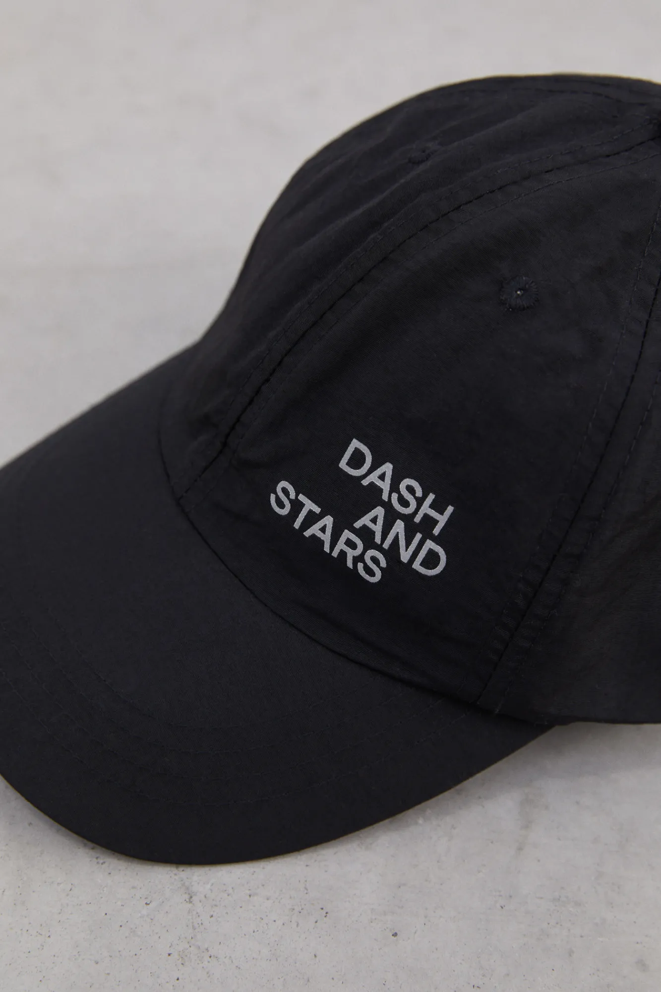 Dash and Stars Gorra Negra Tecnica Logo Reflectante Negro Clearance