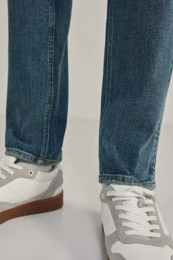 * Jeans Slim Lavado Medio Ensuciado Turquesa Hot