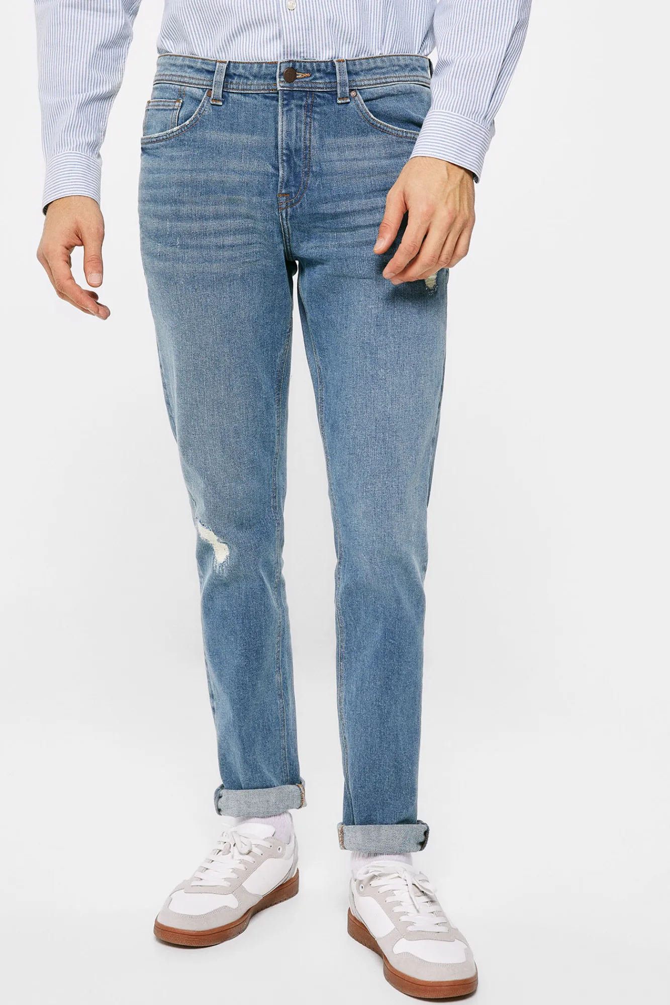 * Jeans Slim Lavado Medio Ensuciado Rotos Reparados Turquesa Discount