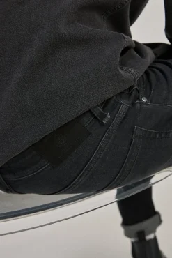 * Jeans Slim Ligero Negro Lavado Gris Oscuro Online