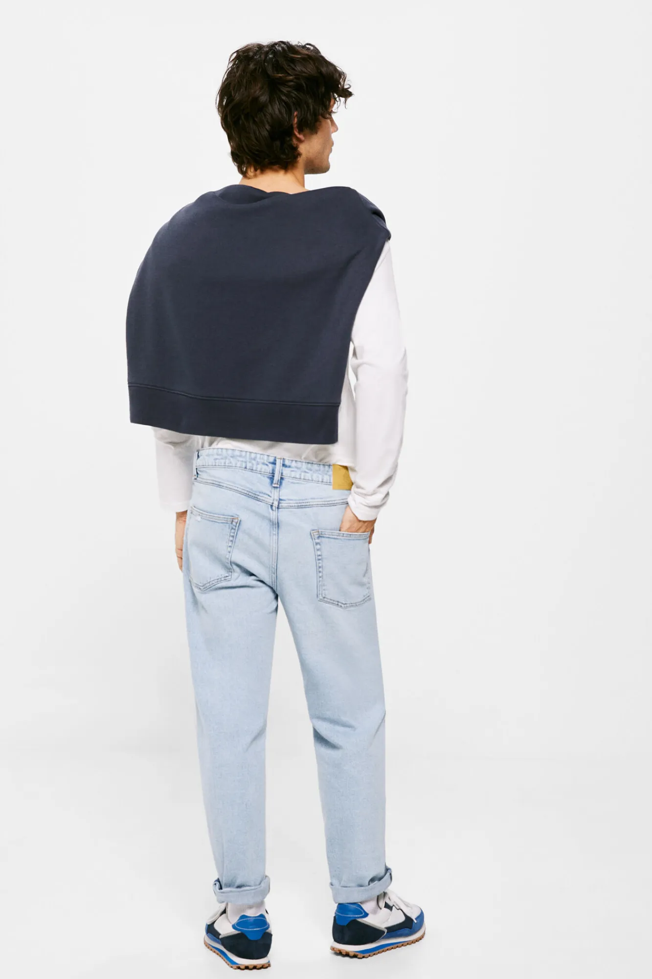 * Jeans Slim Straight Lavado Medio Claro Azul Medio Hot