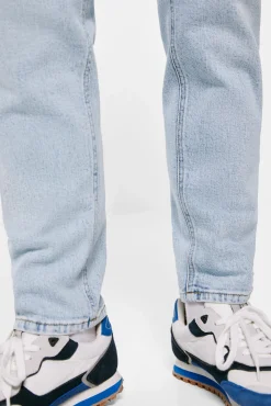 * Jeans Slim Straight Lavado Medio Claro Azul Medio Hot