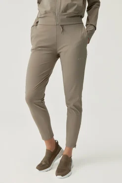 Born Living Yoga Jogger Airla Fossil Nude Hot