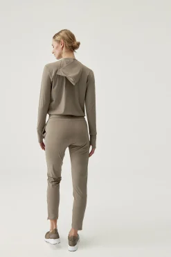Born Living Yoga Jogger Airla Fossil Nude Hot