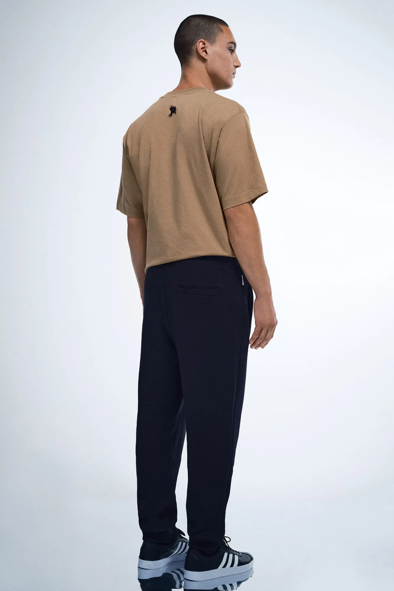 * Jogger Pedri Gonzalez Negro Sale
