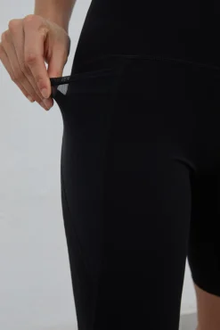 Dash and Stars Legging Corto Microfibra Power Sculpt Negro Outlet