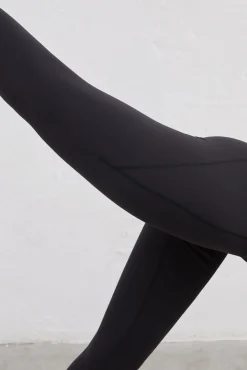 Dash and Stars Legging Medio 4D Stretch Negro Clearance