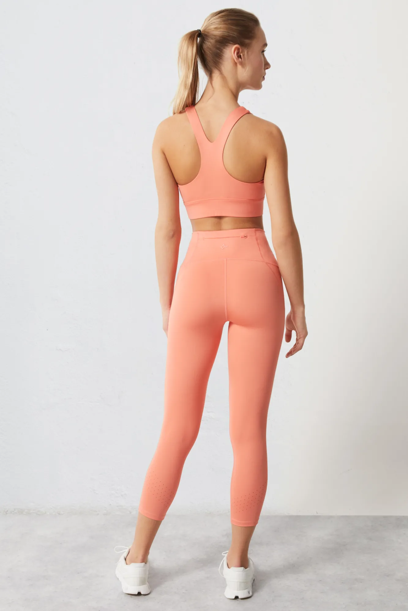 Dash and Stars Leggings Crop Coral 4D Stretch Rojo New