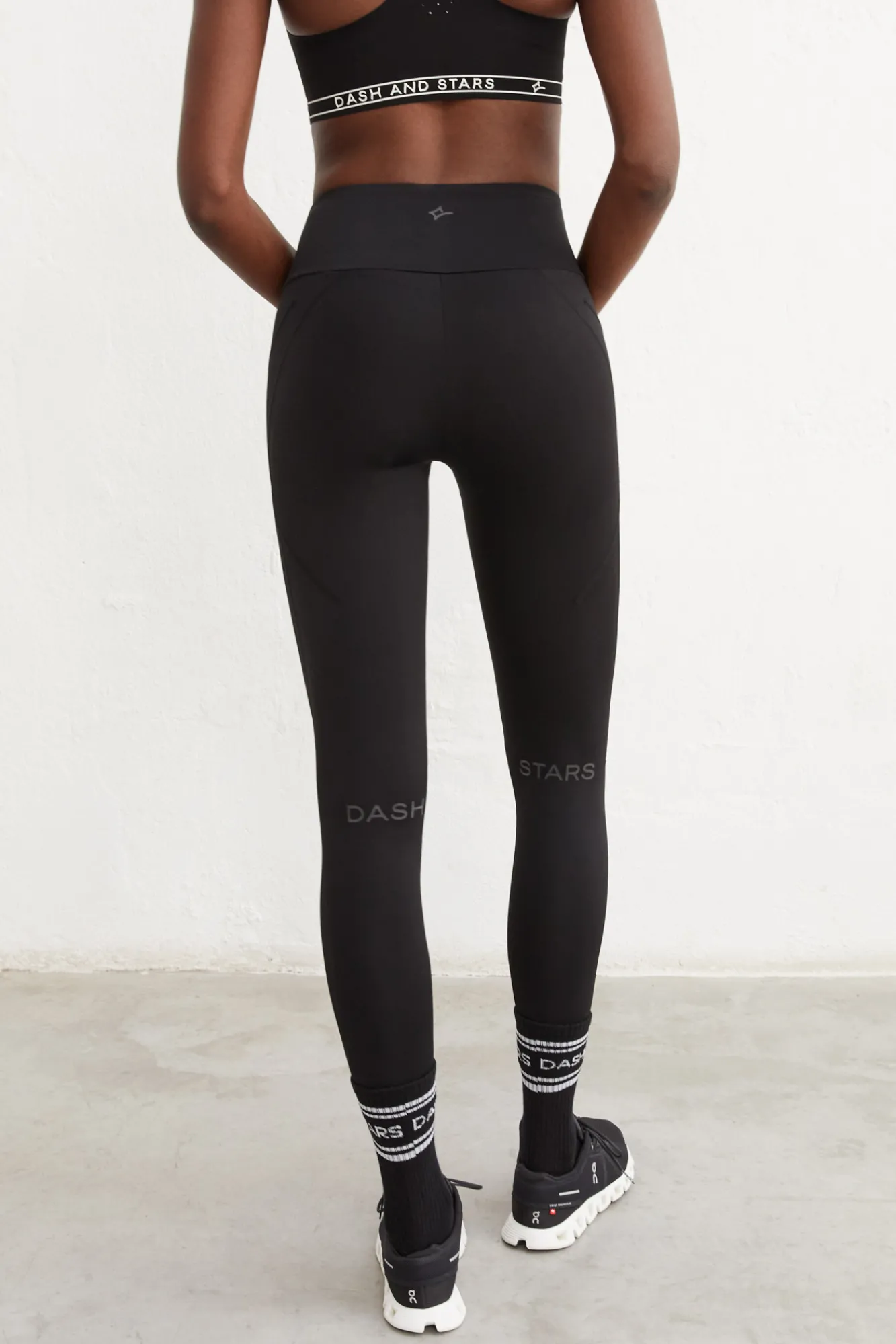 Dash and Stars Leggings Largos Compresivos Negro