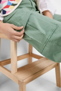 * Pantalon Cargo Verde