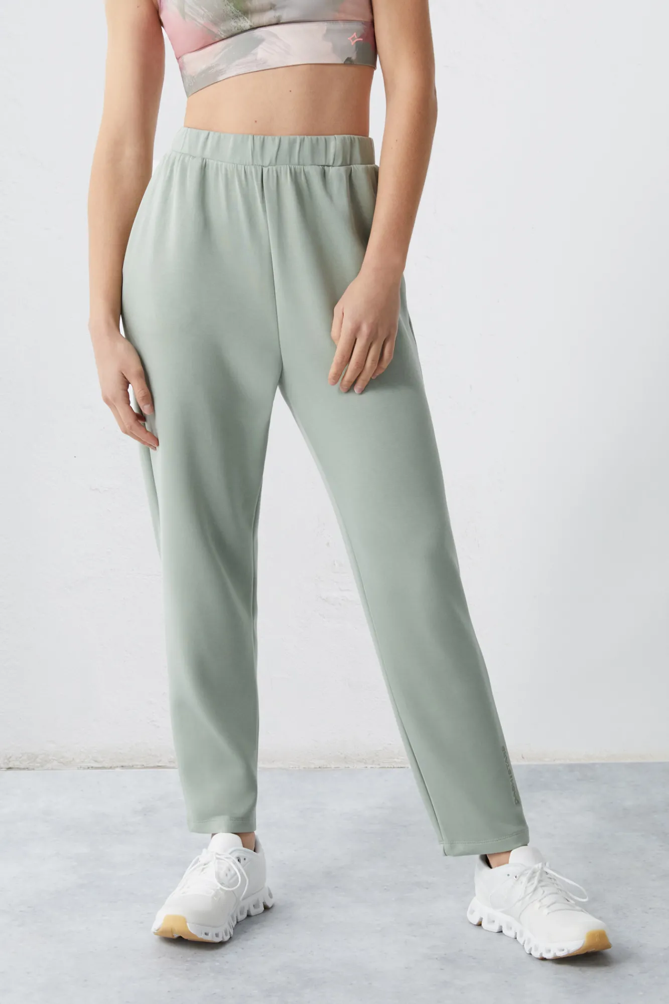 Dash and Stars Pantalon Jogger Felpa Soft Verde Beige New
