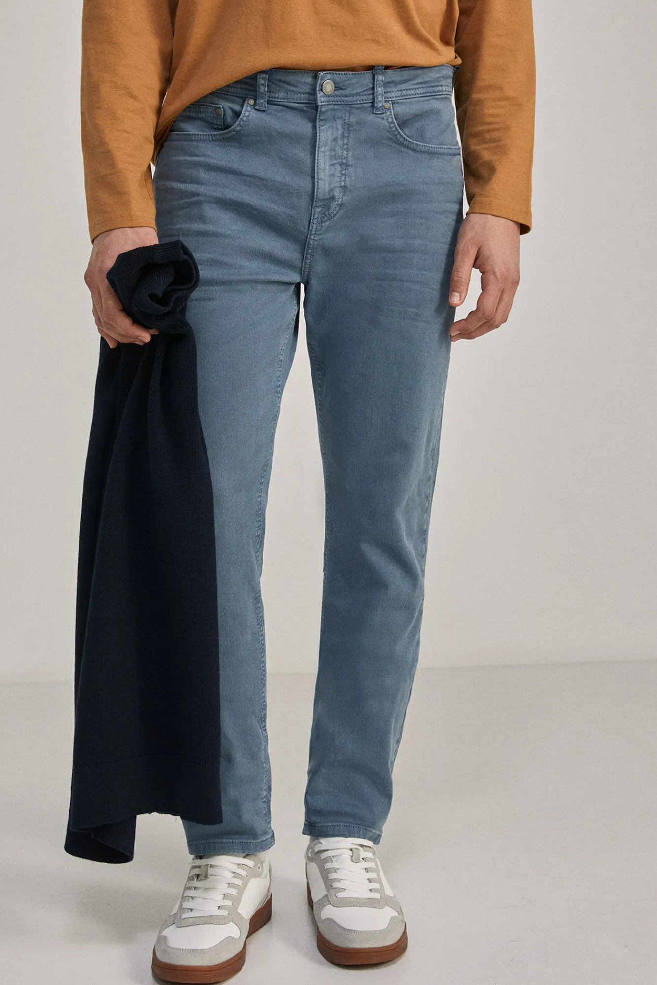 * Pantalon Slim 5 Bolsillos Color Azul Medio Clearance