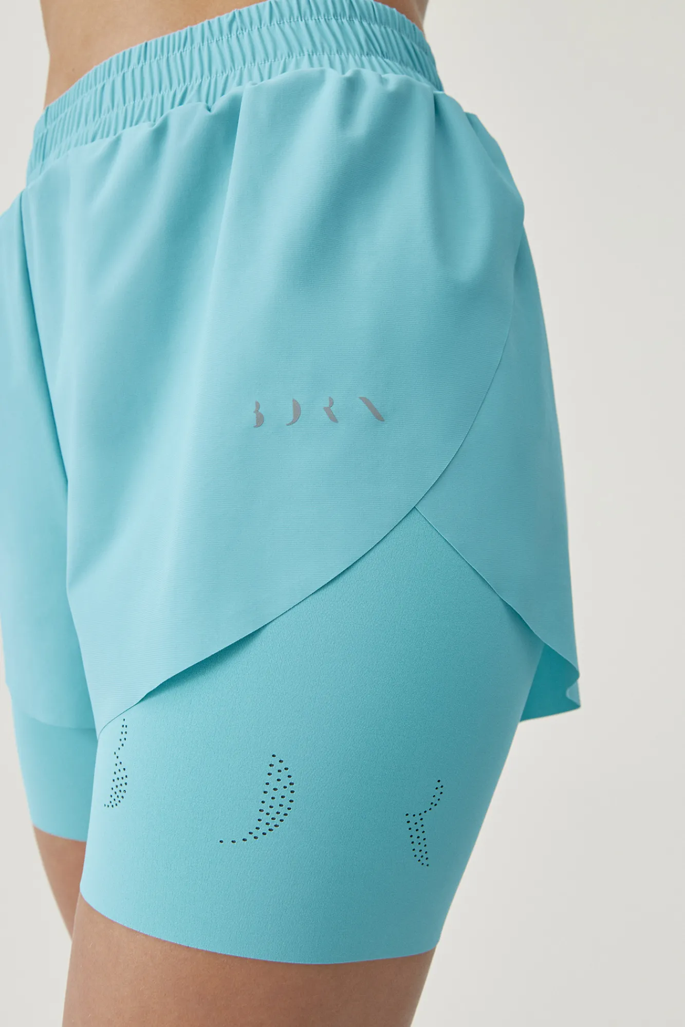 Born Living Yoga Short Bikila Provence Turquesa