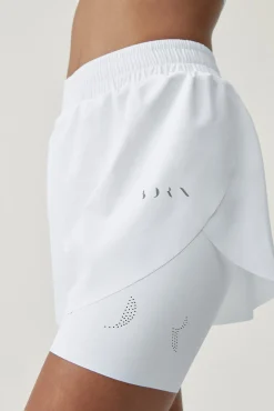 Born Living Yoga Short Bikila White Blanco