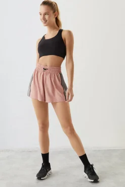 Dash and Stars Short Color Block Rosa Hot