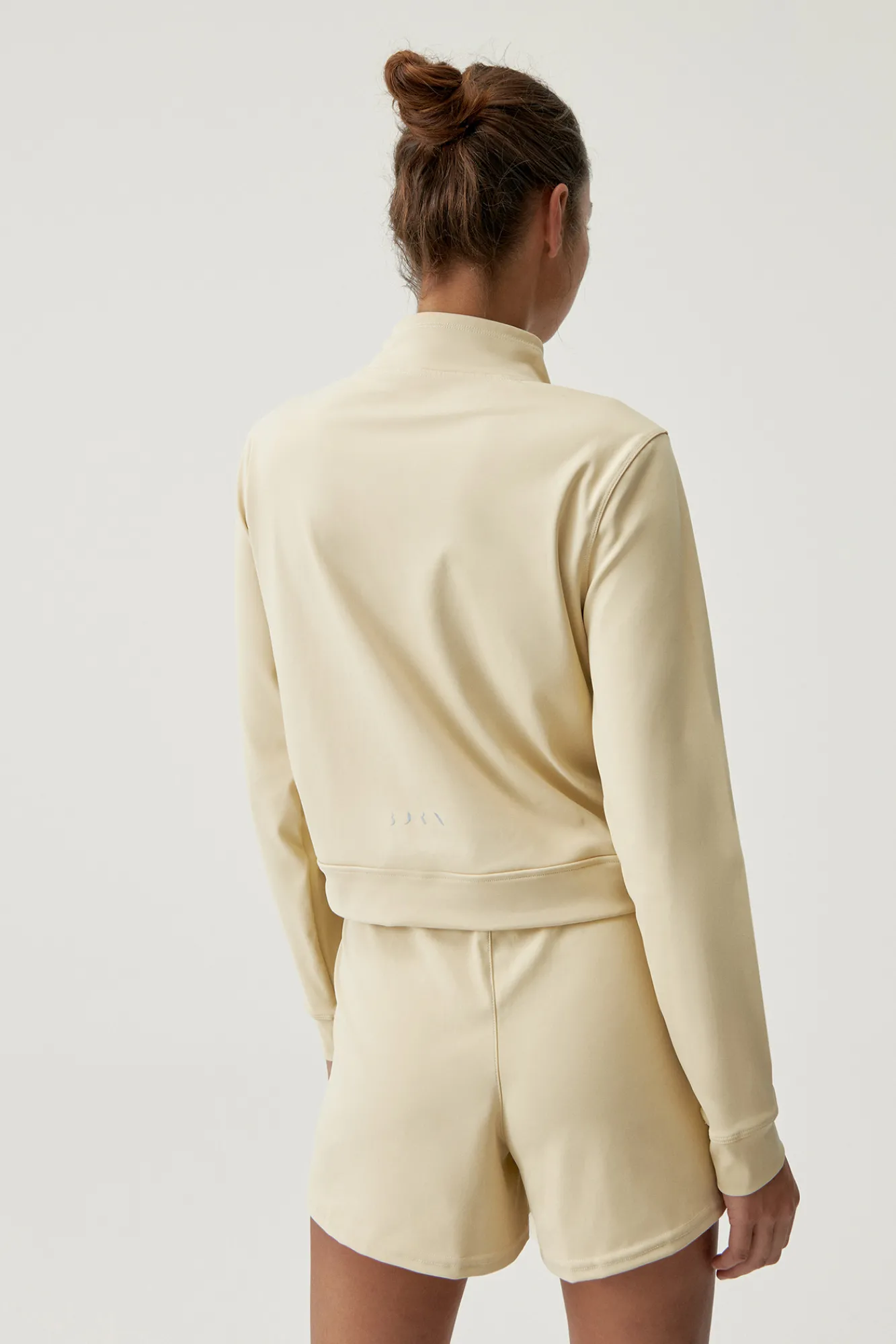 Born Living Yoga Short Naoko Oat Milk Beige Best