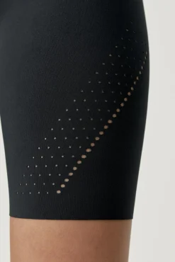 Born Living Yoga Short Soata Black Negro Clearance