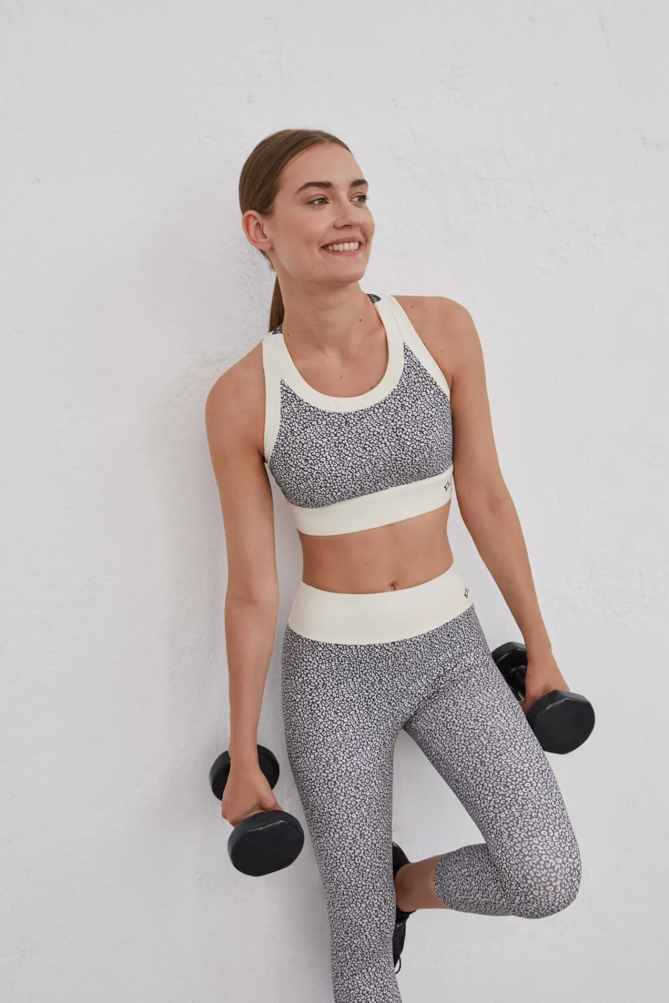 Dash and Stars Sujetador Deportivo Animal Print 4D Stretch Estampado Clearance