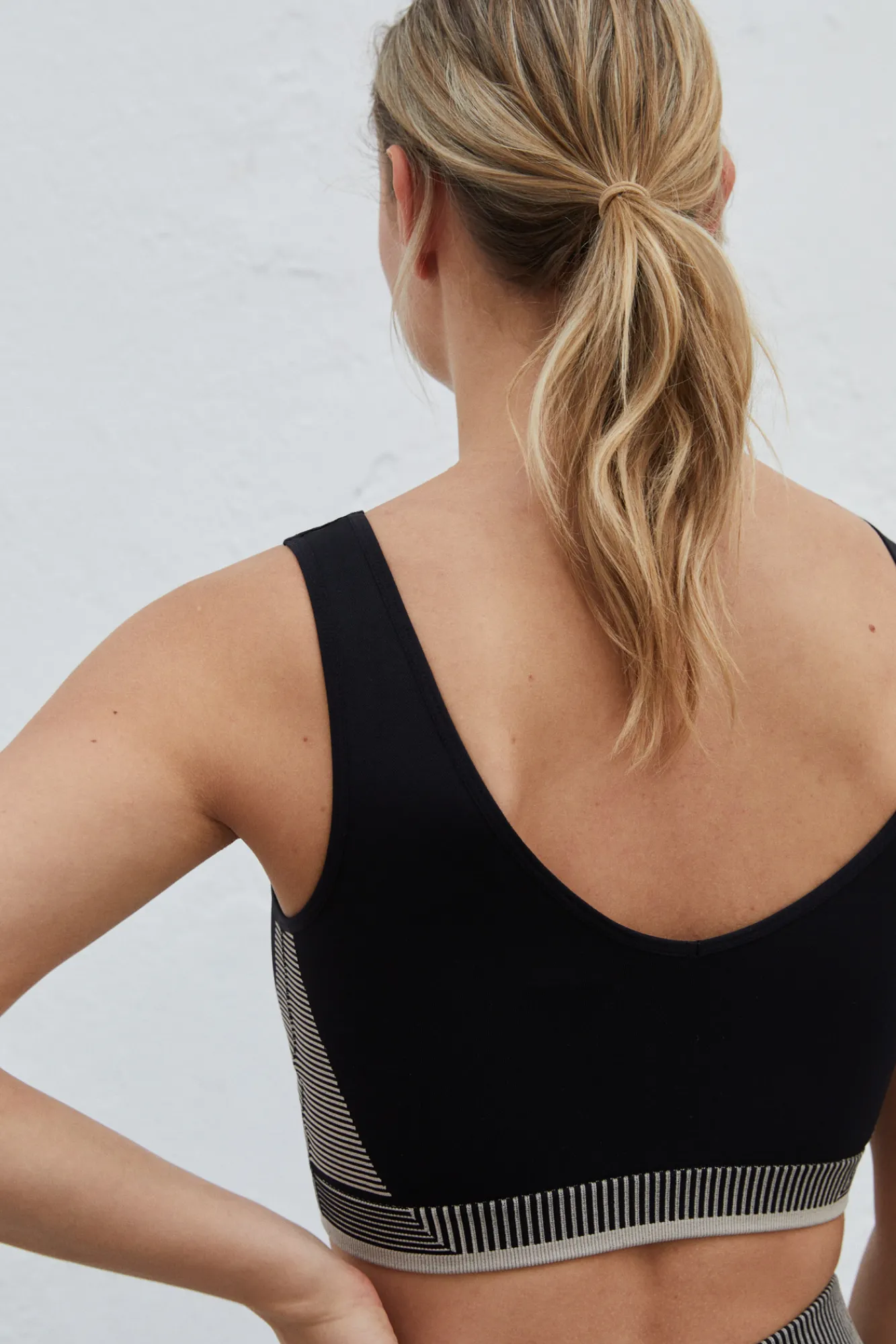 Dash and Stars Sujetador Deportivo Negro Seamless Fit Camel Sale