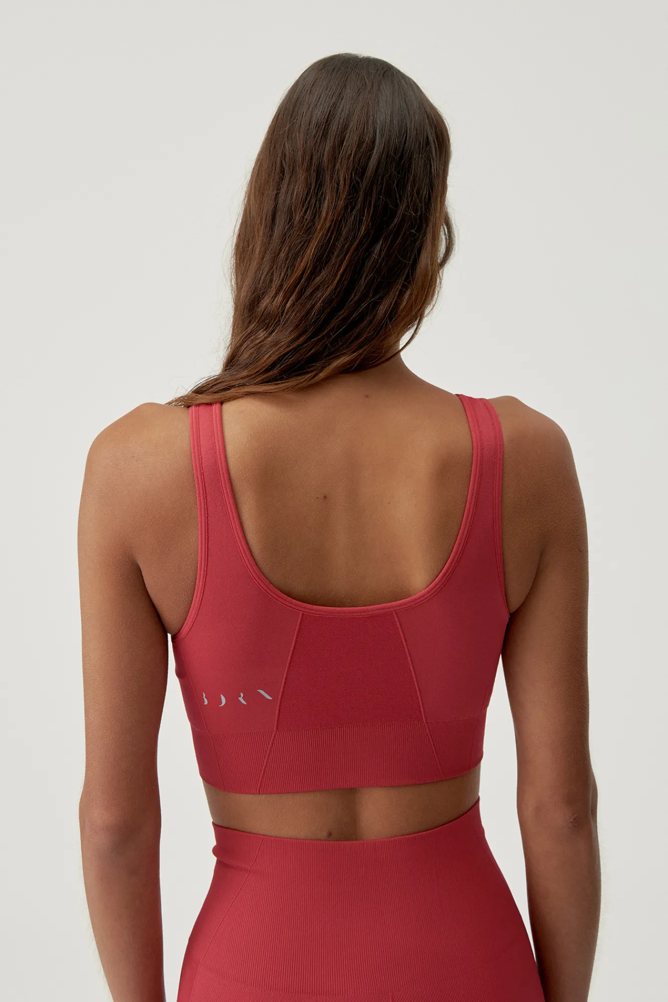 Born Living Yoga Top Akira Grenade Rojo Online