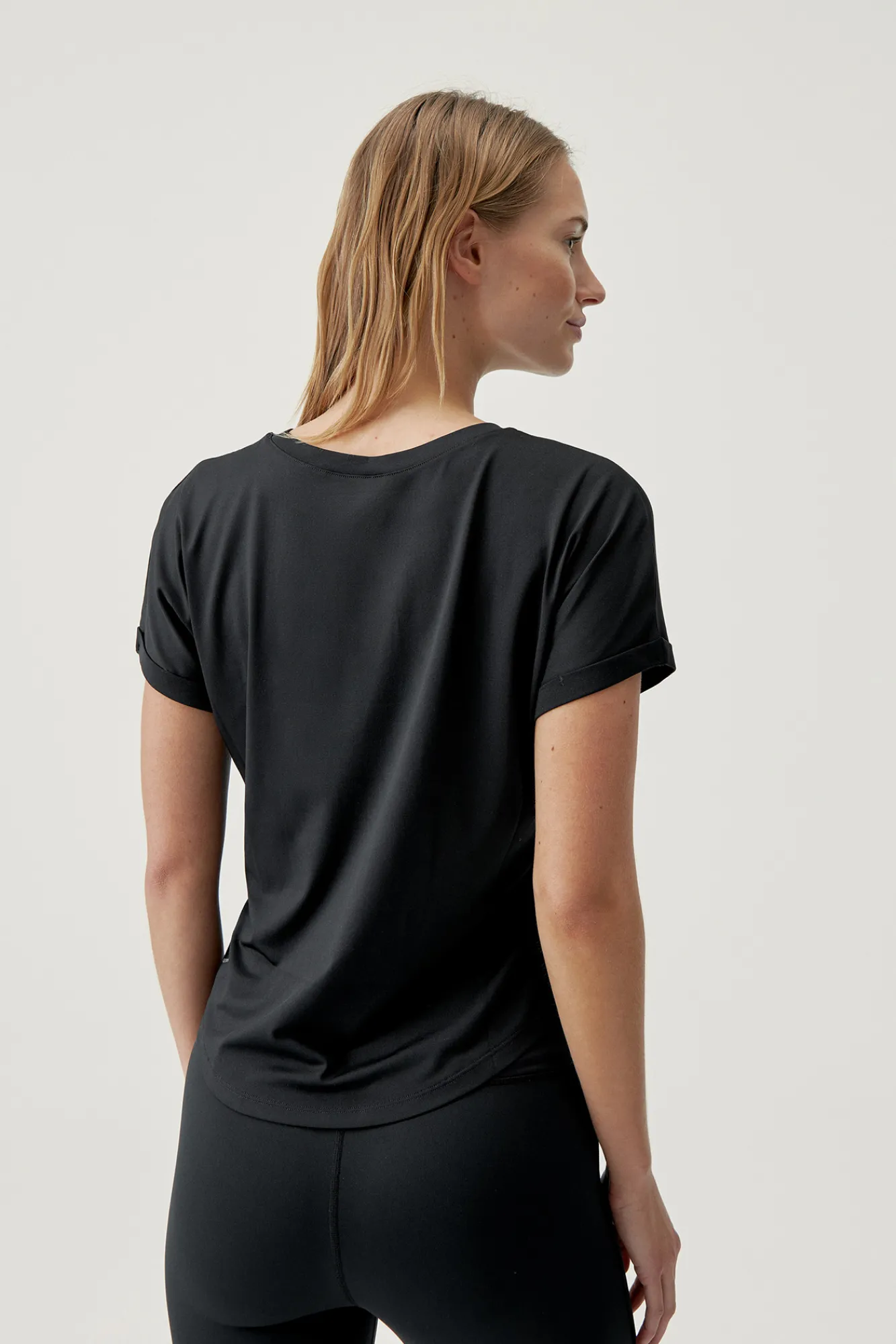 Born Living Yoga T-Shirt Azami Black Negro