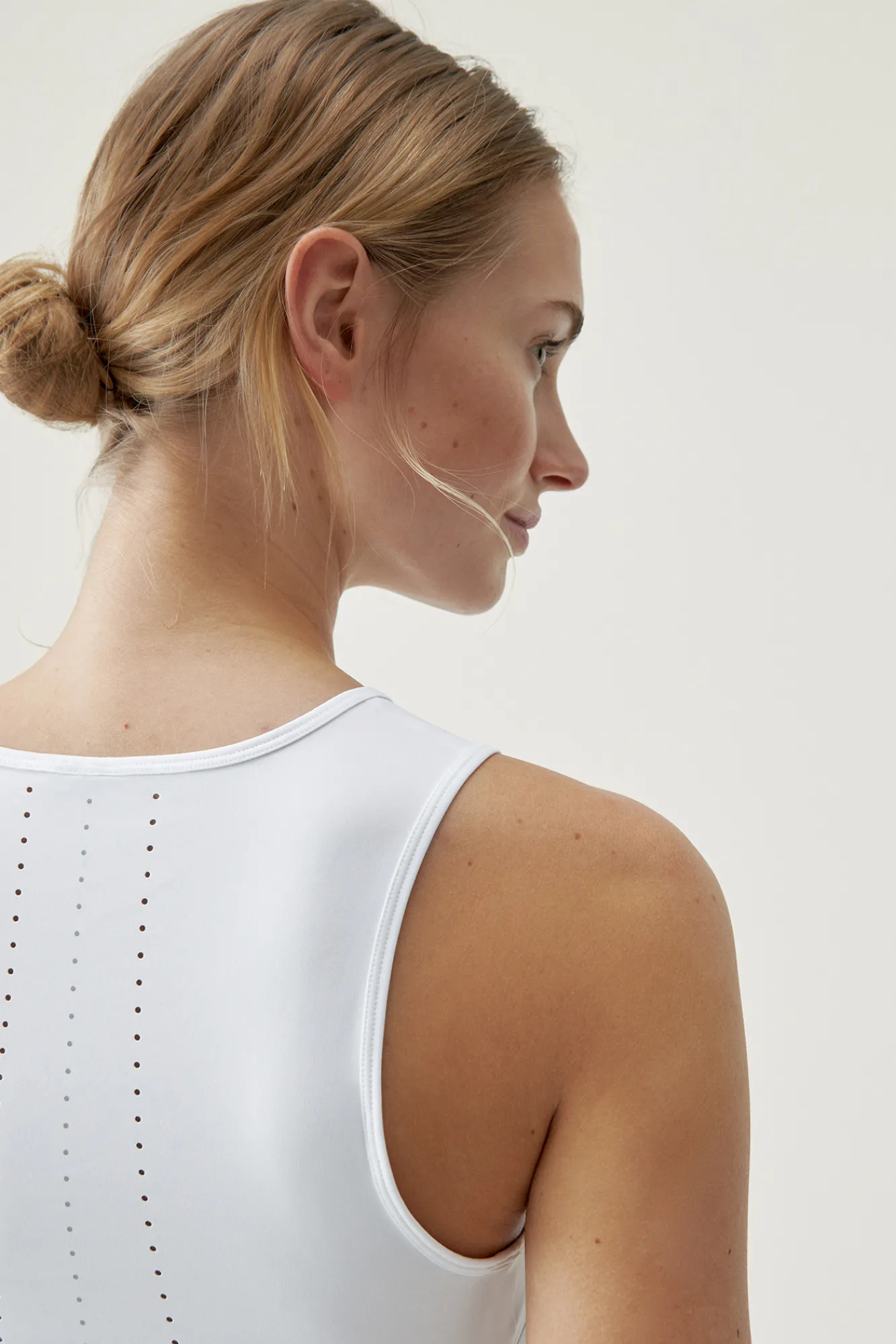 Born Living Yoga T-Shirt Race White Blanco Online